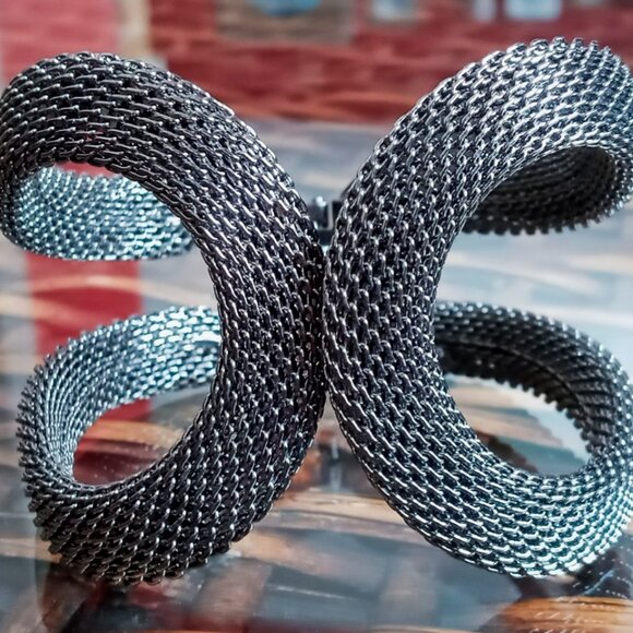 Chunky Alloy Steel Gun Metal Mesh Cuff Infinity Statement Hinge Bracelet - Picture 5 of 10